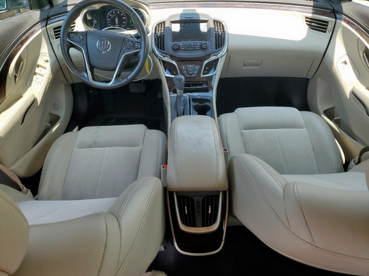 Buick LaCrosse Image 9