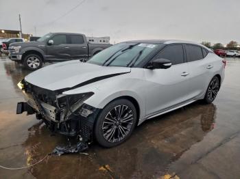  Salvage Nissan Maxima