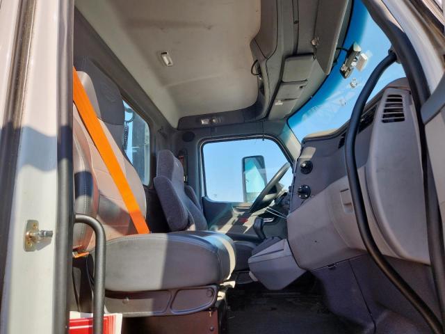 Peterbilt 579 Image 9