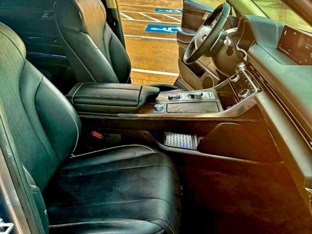 Genesis GV80 Base Image 9