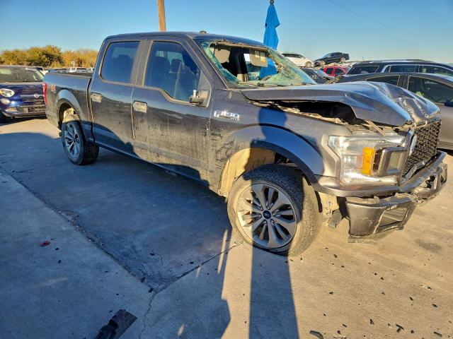 Ford F-150 Supercrew Image 4