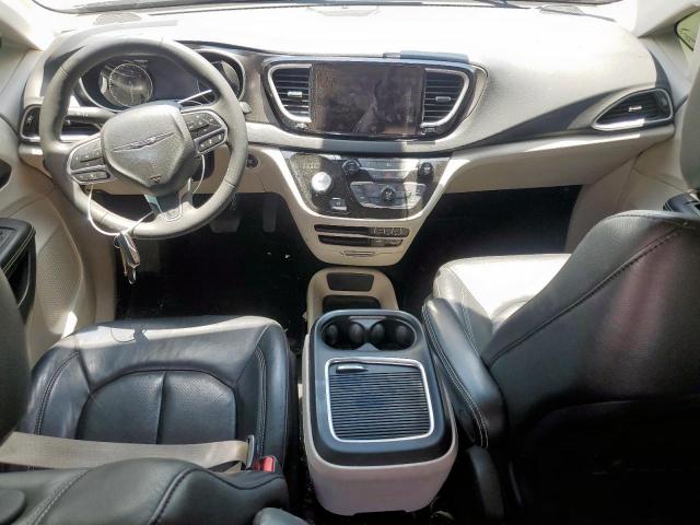 Chrysler Pacifica Touring L Image 6