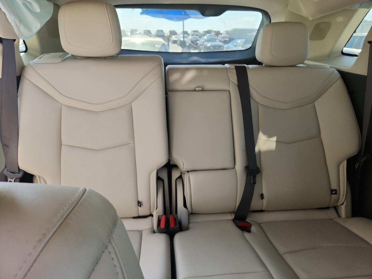 Cadillac XT5 Premium Luxury Image 8