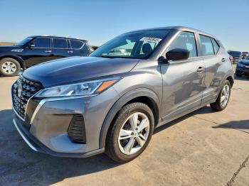  Salvage Nissan Kicks