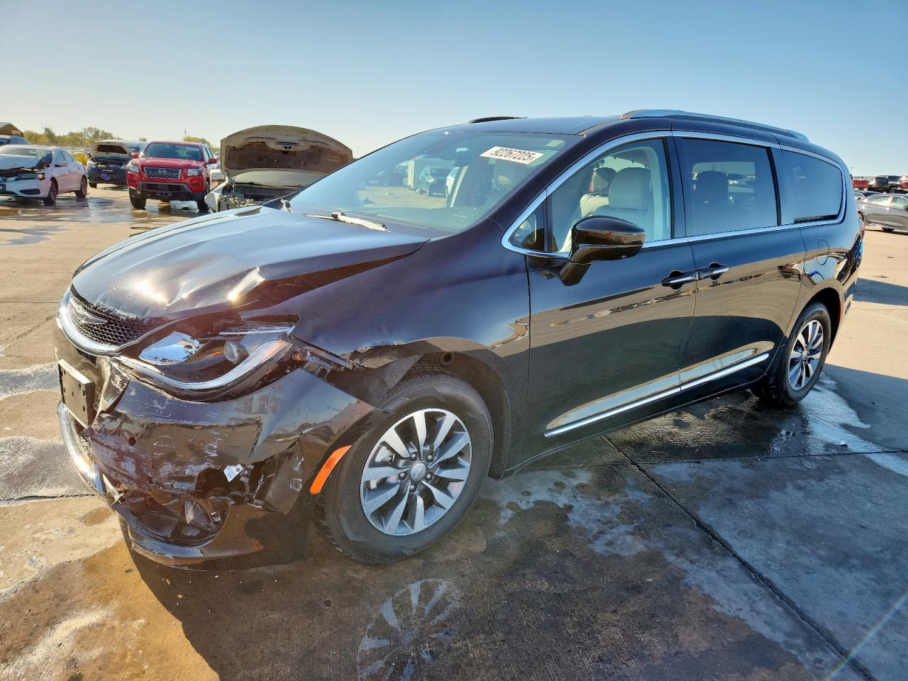 Chrysler Pacifica Touring L Plus Image 1