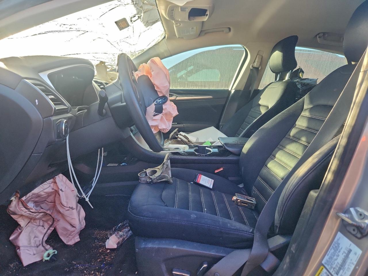 Ford Fusion Se Image 4