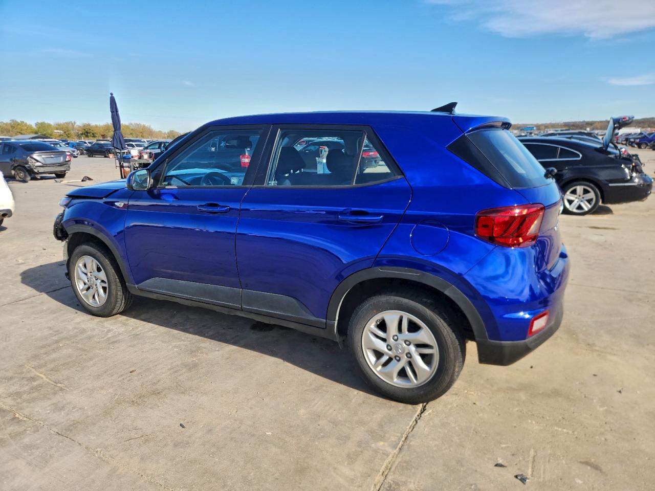 Hyundai VENUE Se Image 4