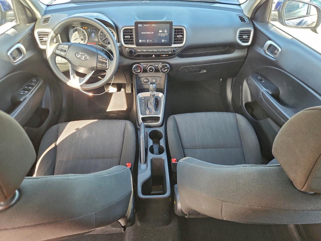 Hyundai VENUE Se Image 8