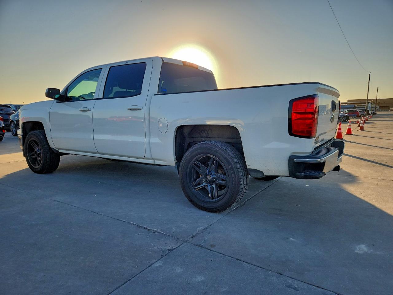 Chevrolet Silverado C1500 Lt Image 9
