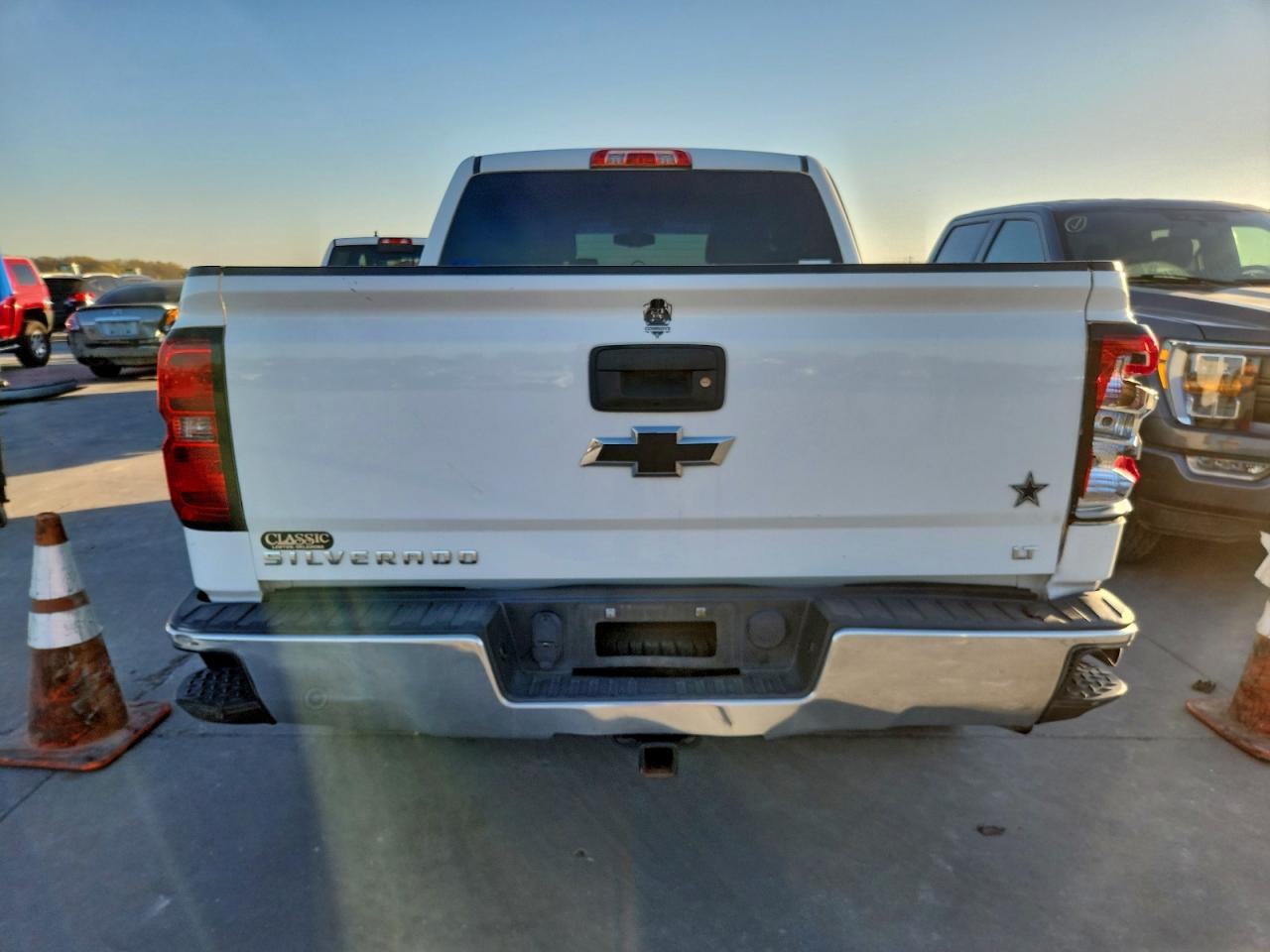 Chevrolet Silverado C1500 Lt Image 4