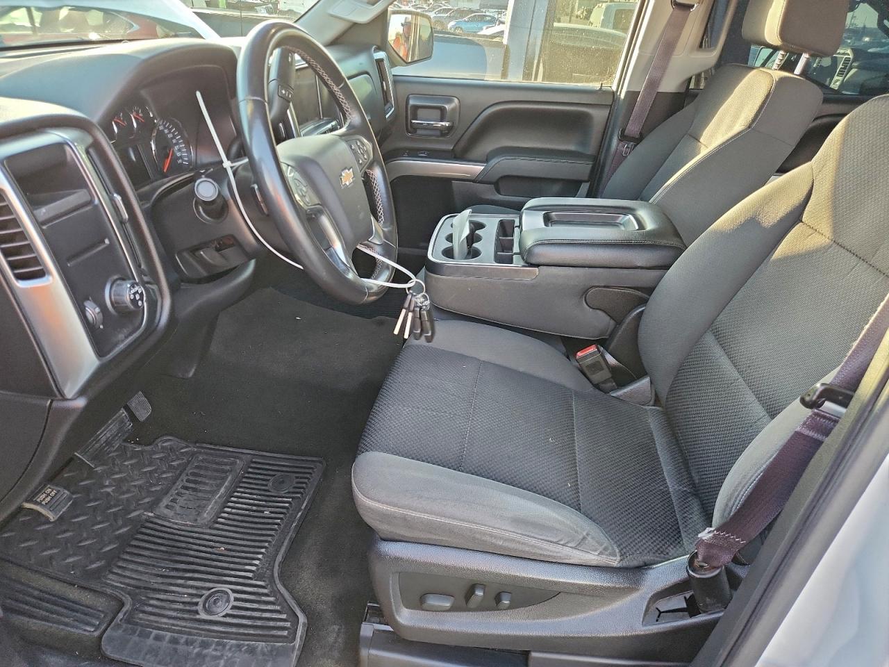 Chevrolet Silverado C1500 Lt Image 2