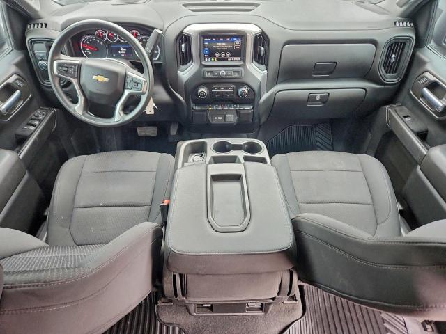 Chevrolet Silverado C1500 Custom Image 8