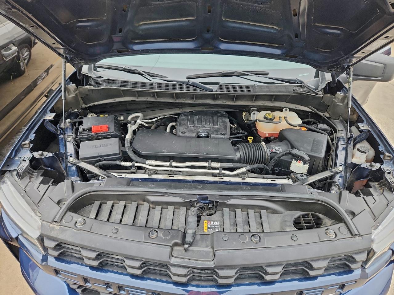 Chevrolet Silverado C1500 Custom Image 10