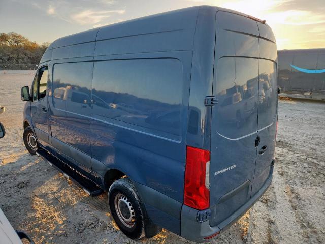 Mercedes-Benz Sprinter 2500/3500 Image 3