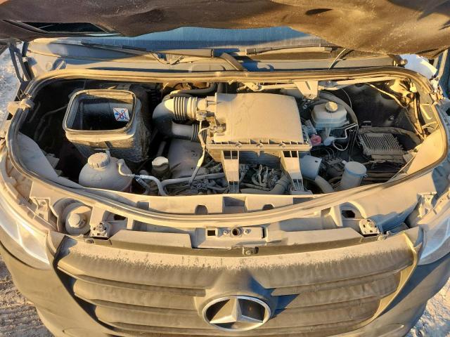 Mercedes-Benz Sprinter 2500/3500 Image 11