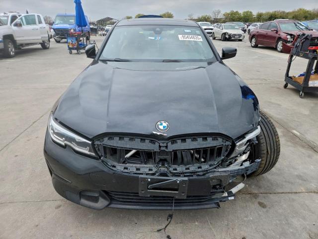 BMW 3 Series Image 9