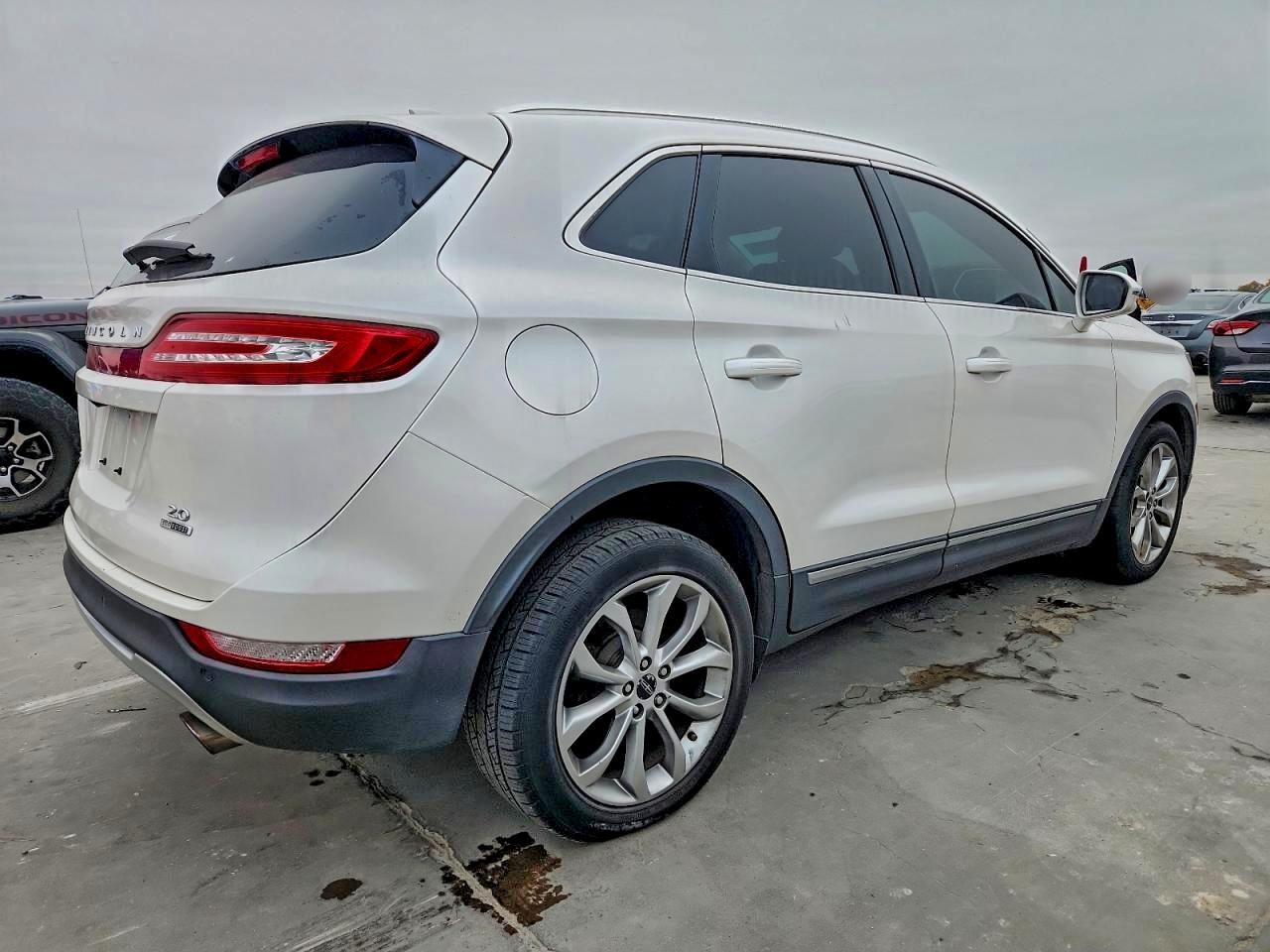 Lincoln MKC Select Image 3