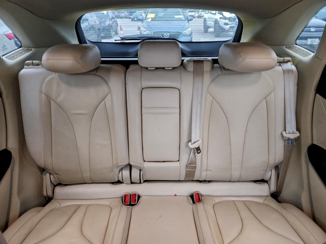 Lincoln MKC Select Image 2