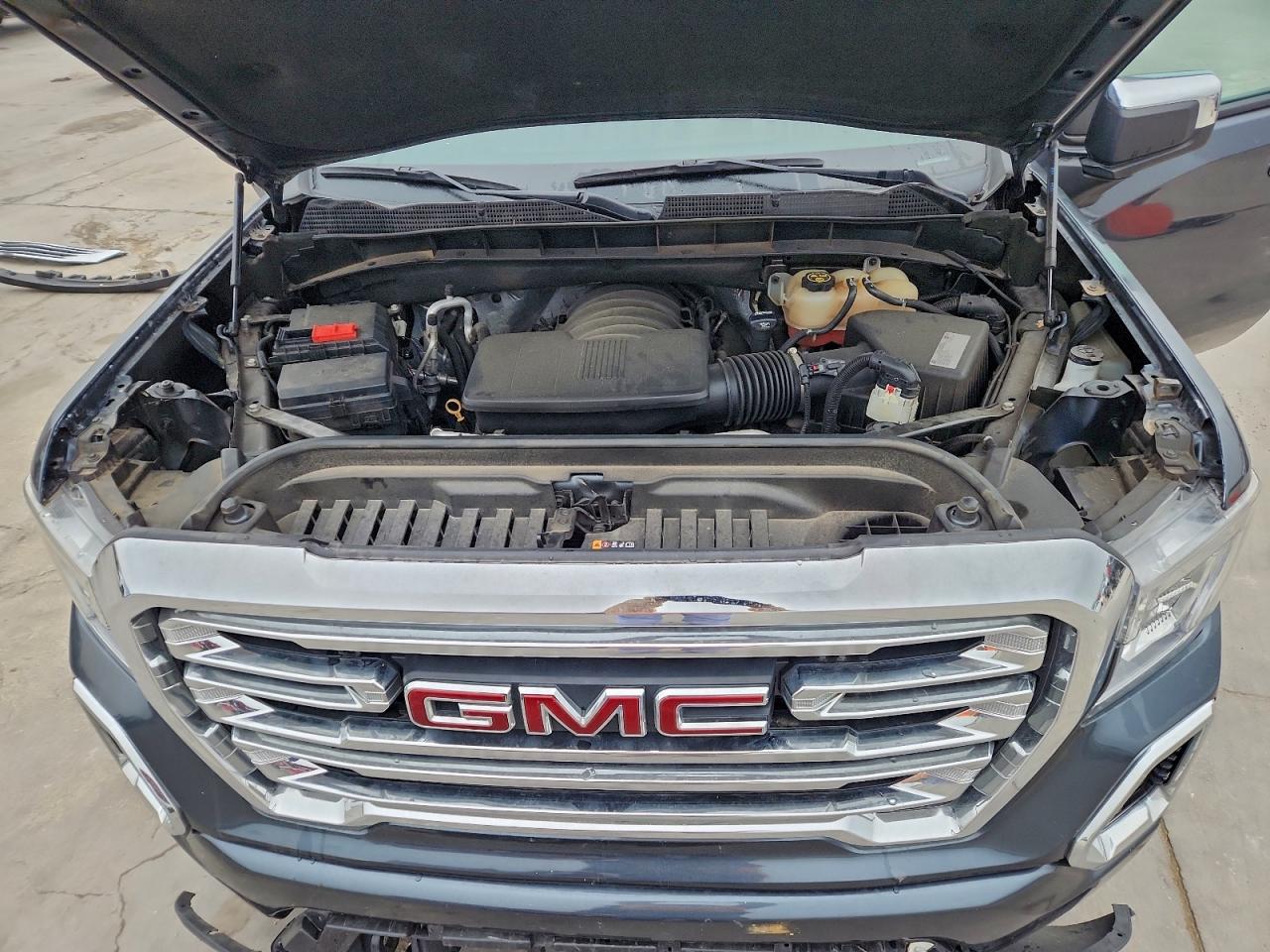 GMC Sierra C1500 Elevation Image 6