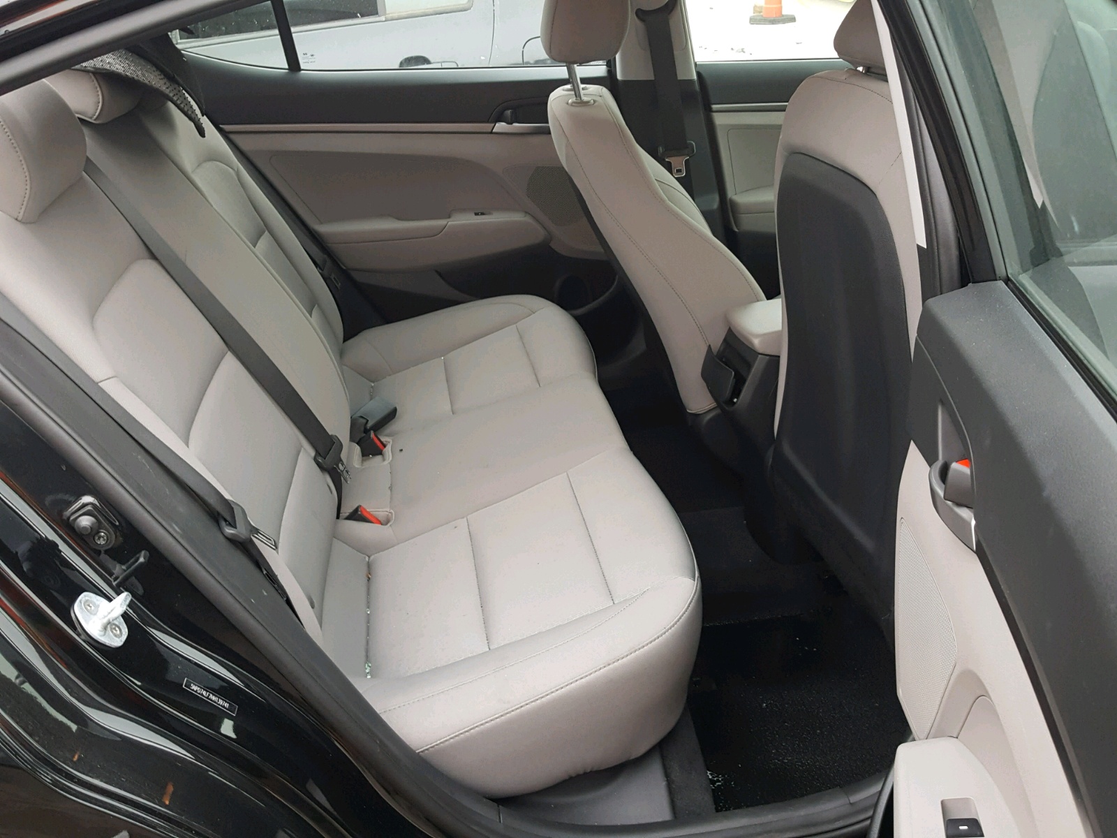 Hyundai ELANTRA Se Image 9