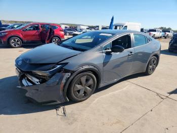  Salvage Toyota Prius