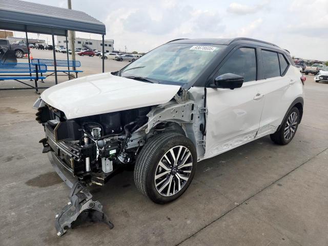  Salvage Nissan Kicks