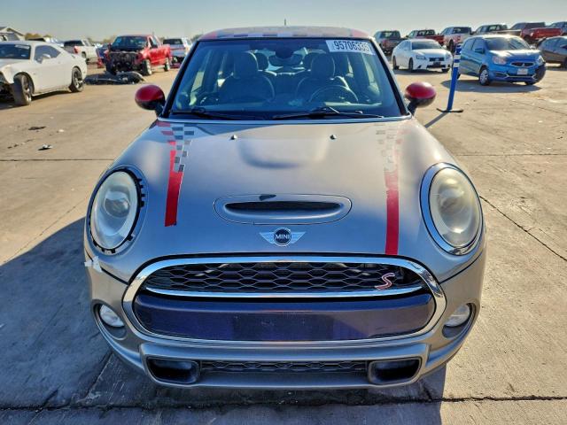 MINI Cooper S Image 2