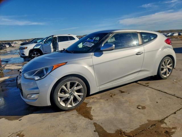  Salvage Hyundai VELOSTER