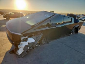  Salvage Tesla Cybertruck