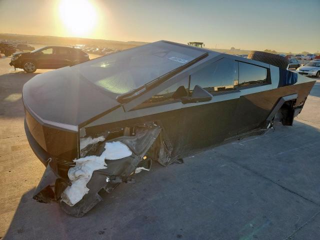  Salvage Tesla Cybertruck