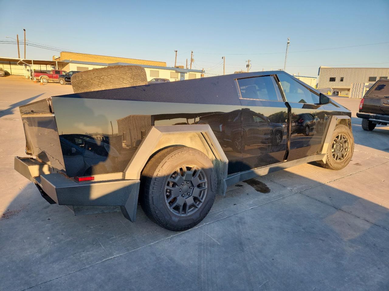 Tesla Cybertruck Image 7