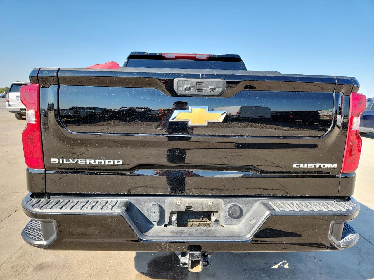 Chevrolet Silverado K1500 Custom Image 8