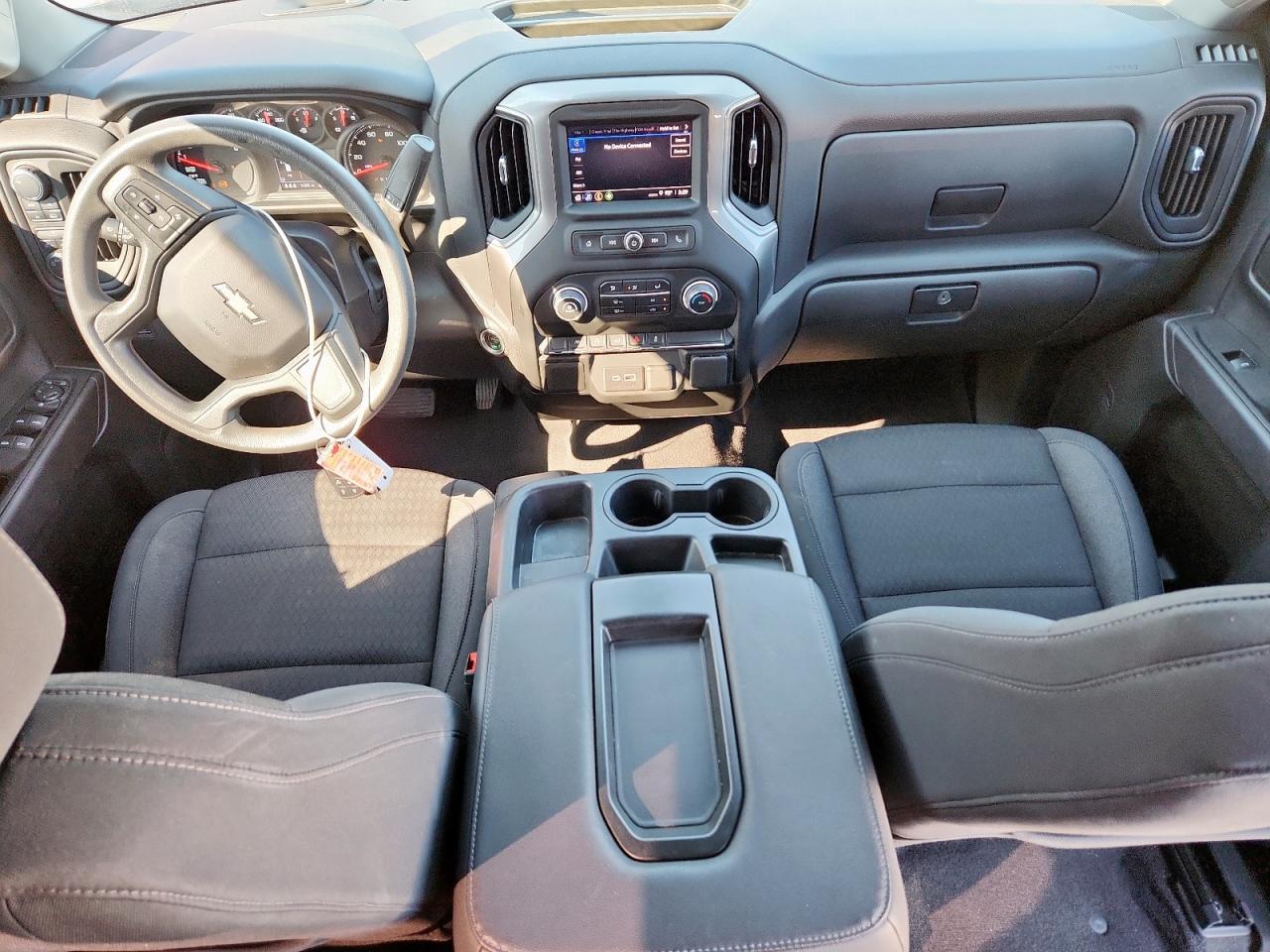 Chevrolet Silverado K1500 Custom Image 7