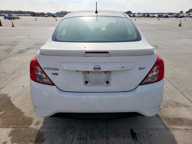 Nissan Versa S Image 10