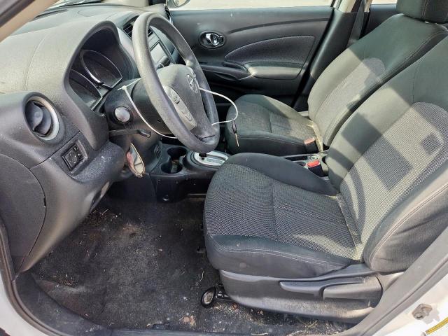 Nissan Versa S Image 9