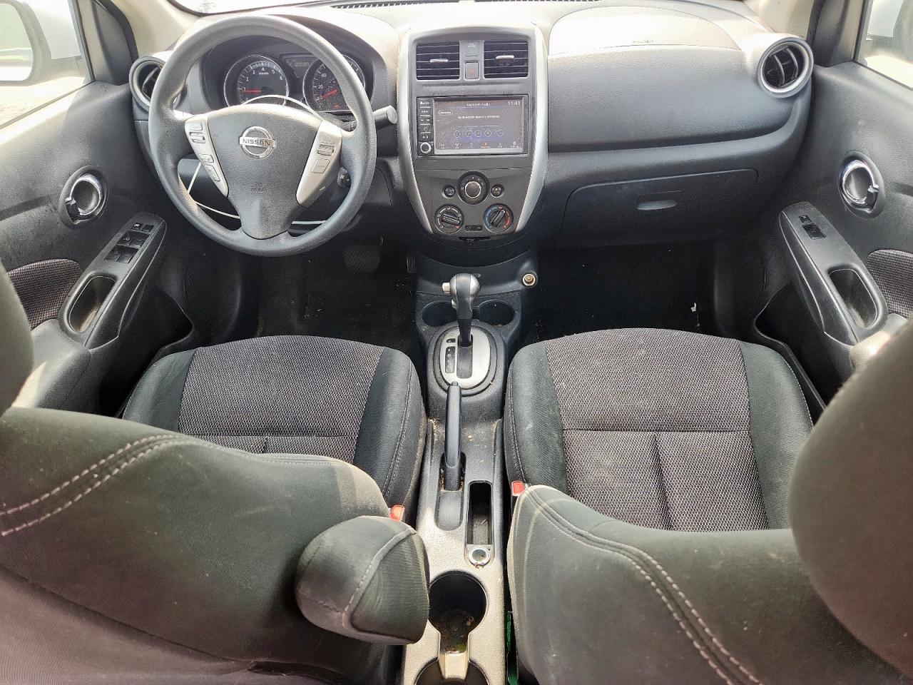 Nissan Versa S Image 12