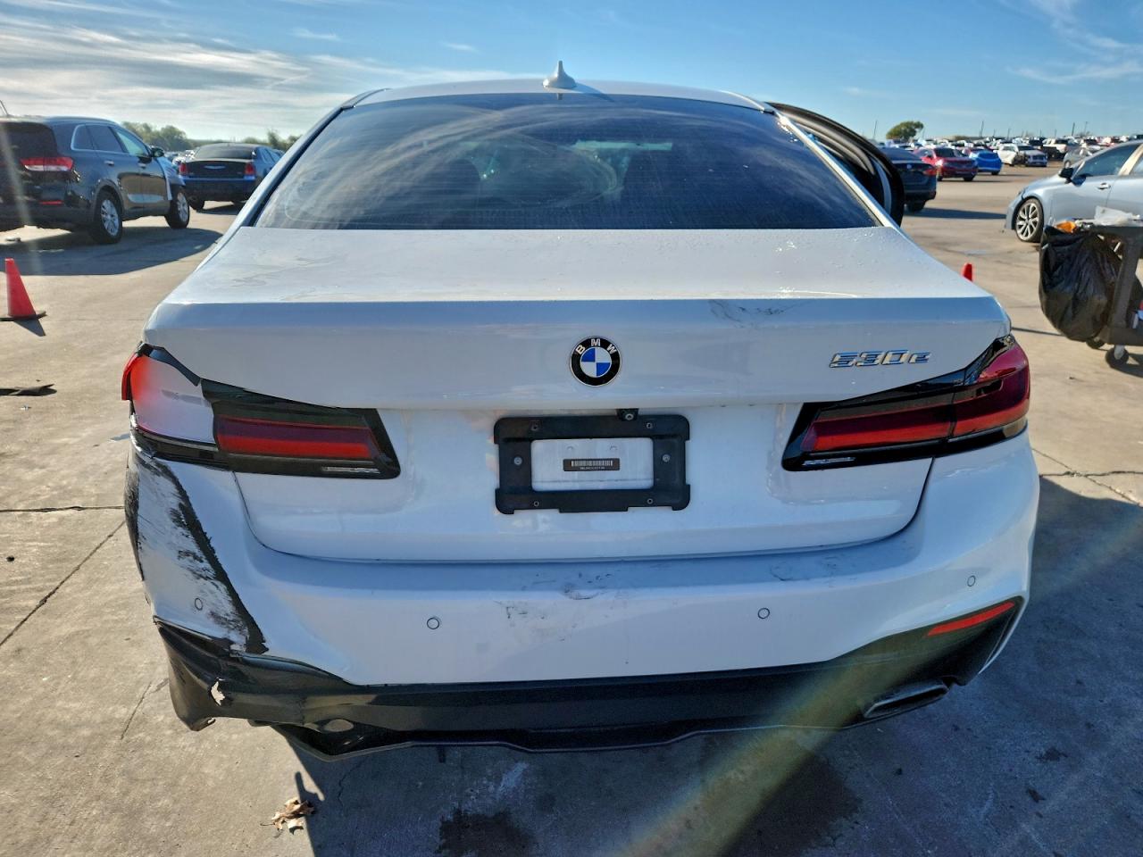 BMW 5 Series Image 2