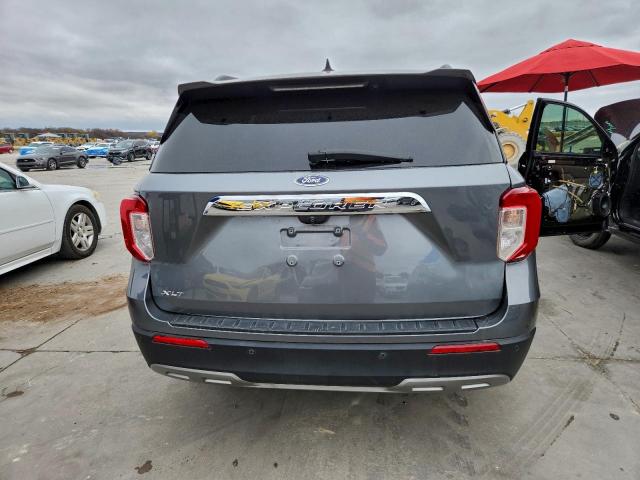 Ford Explorer Xlt Image 11