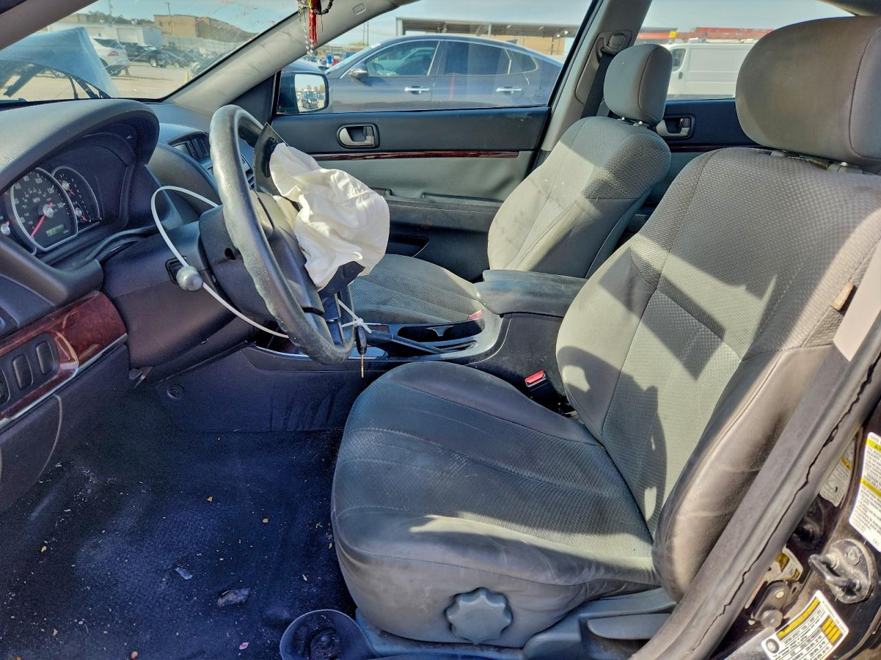 Mitsubishi Galant Es Image 11