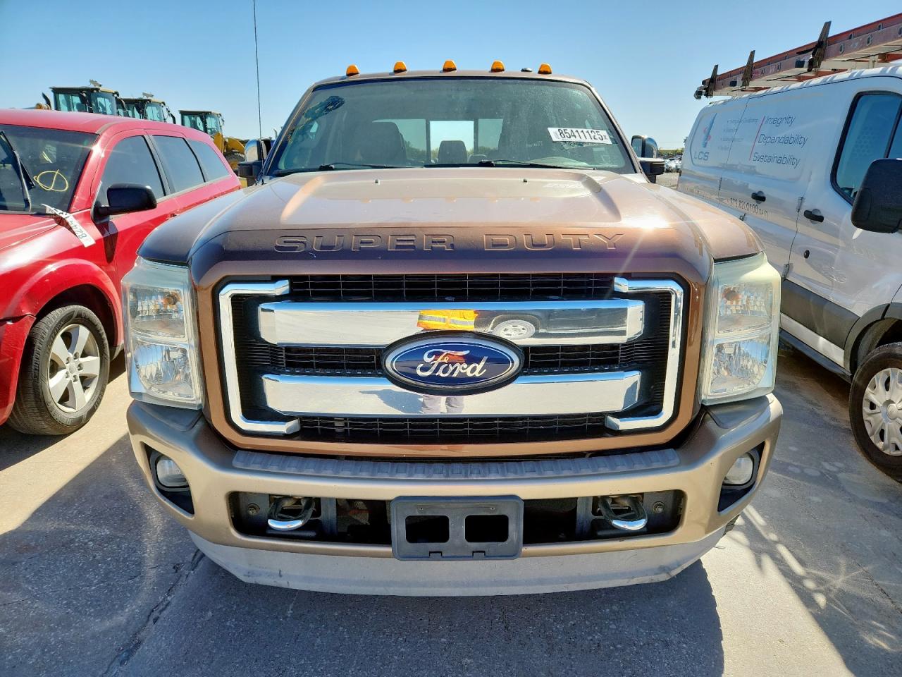 Ford F-350 Super Duty Image 8
