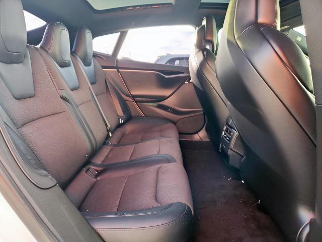 Tesla Model S Image 9