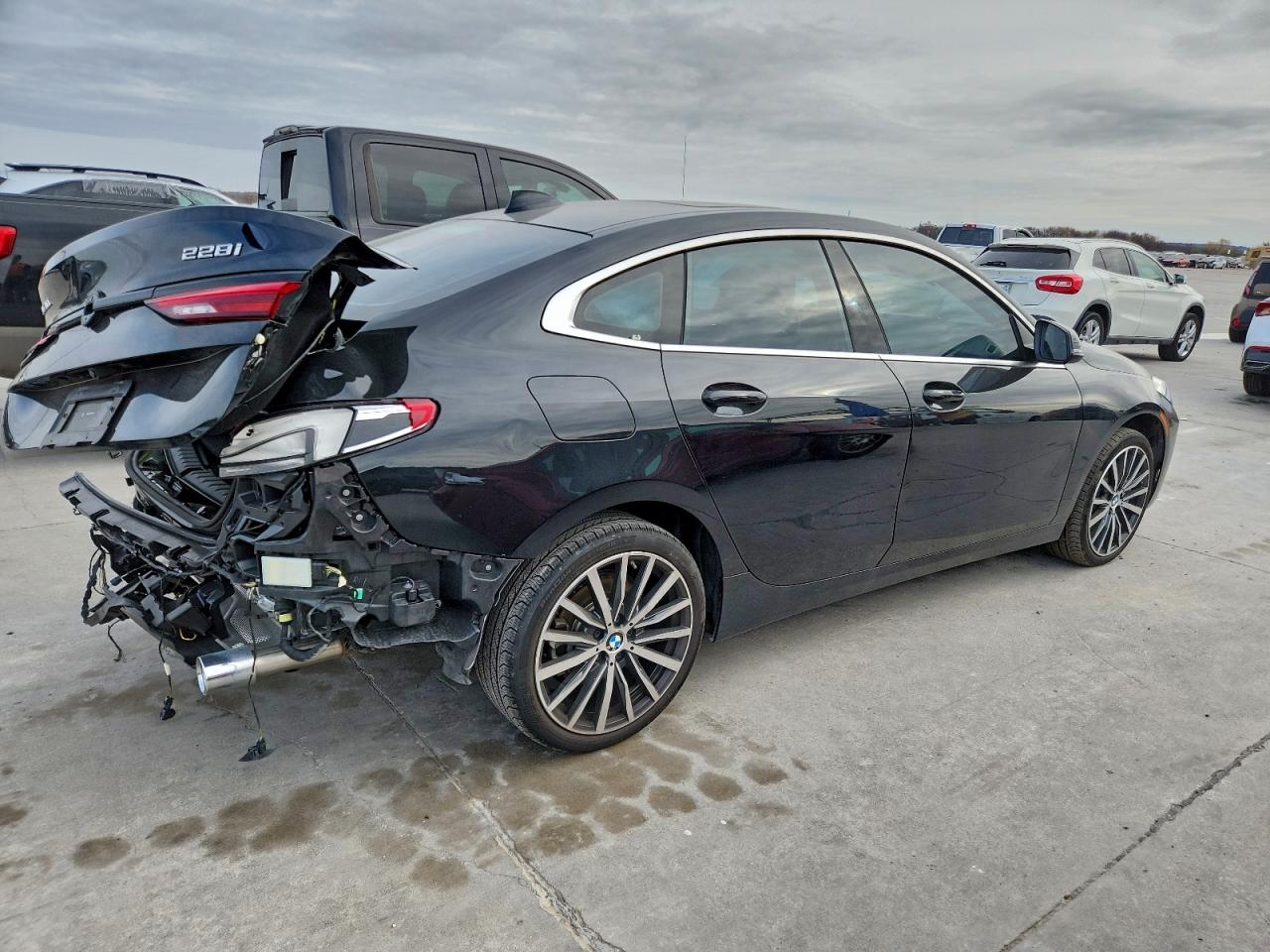 BMW 2 Series Image 13