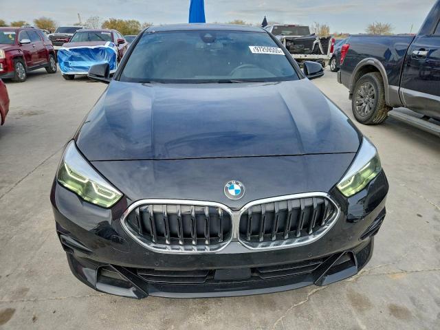 BMW 2 Series Image 2