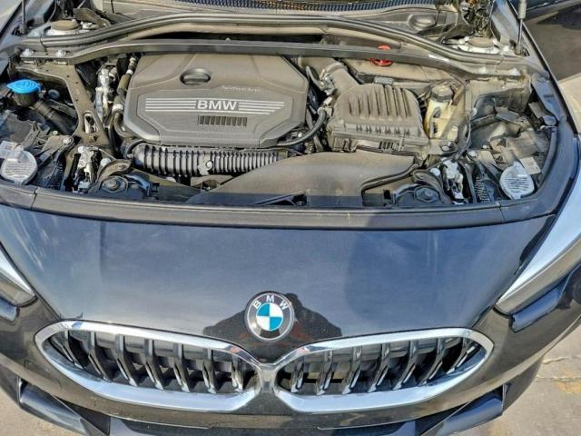 BMW 2 Series Image 8