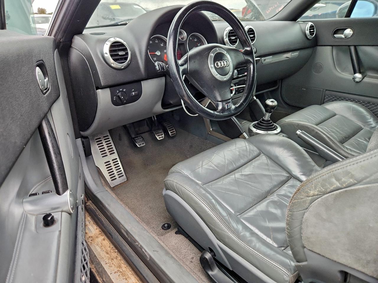 Audi TT Quattro Image 11