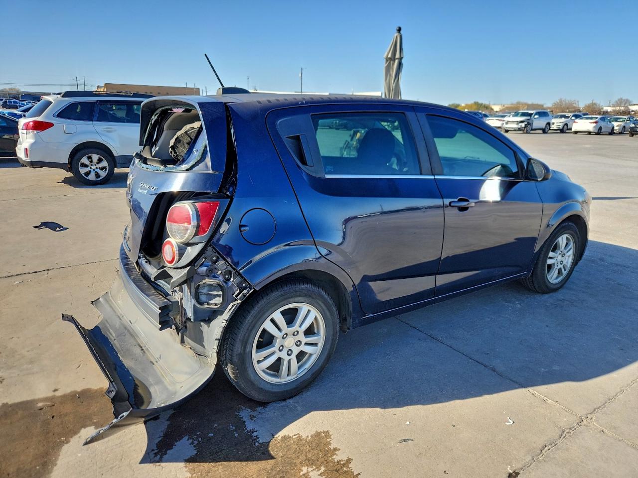 Chevrolet Sonic Lt Image 6