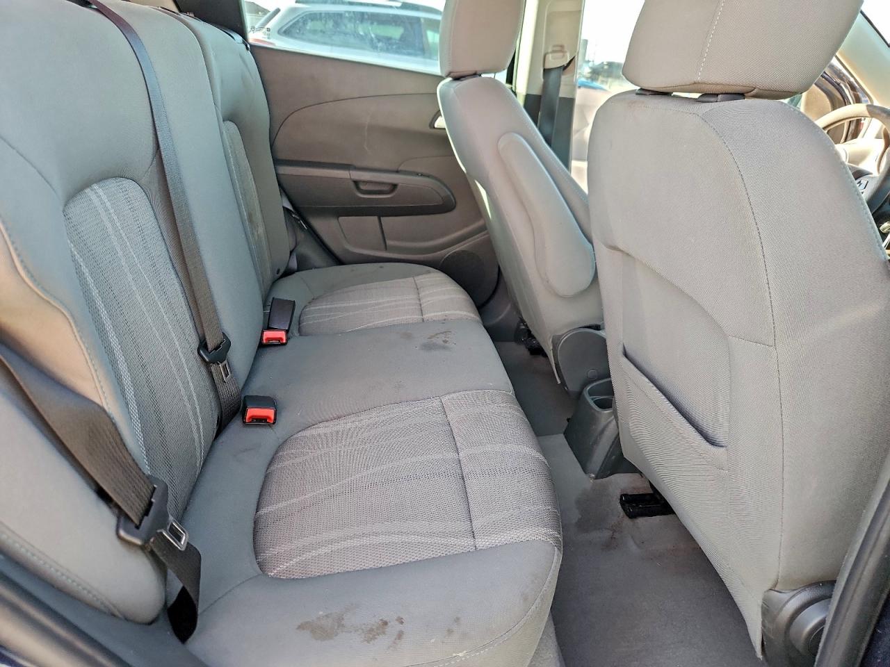 Chevrolet Sonic Lt Image 11