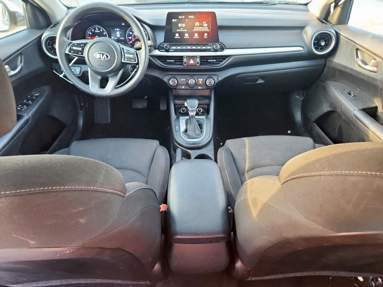 Kia Forte Fe Image 3