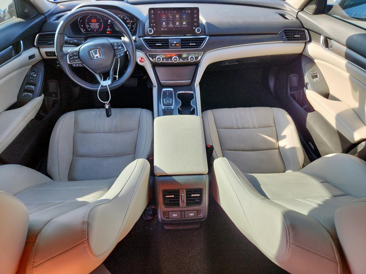 Honda Accord Touring Image 4