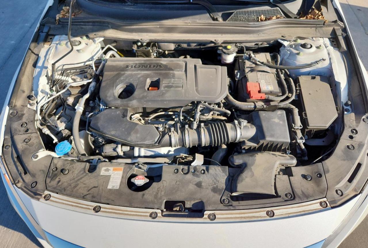 Honda Accord Touring Image 8